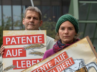 Action by „No Patents on Seeds“ on October 8th, 2018, in front of EPO, Munich